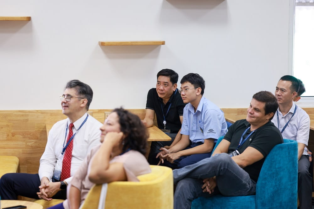 Tiêu điểm tuần qua: Khối Trung học (8/9/2023) | Trường Quốc tế Anh BIS Hà Nội - Carousel For News Detail 1